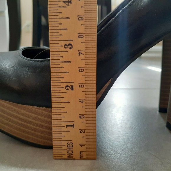 rue 21 Black High Heel Platform Shoe sz 8/9 Faux Leather Pumps Stacked Heels - Picture 6 of 10